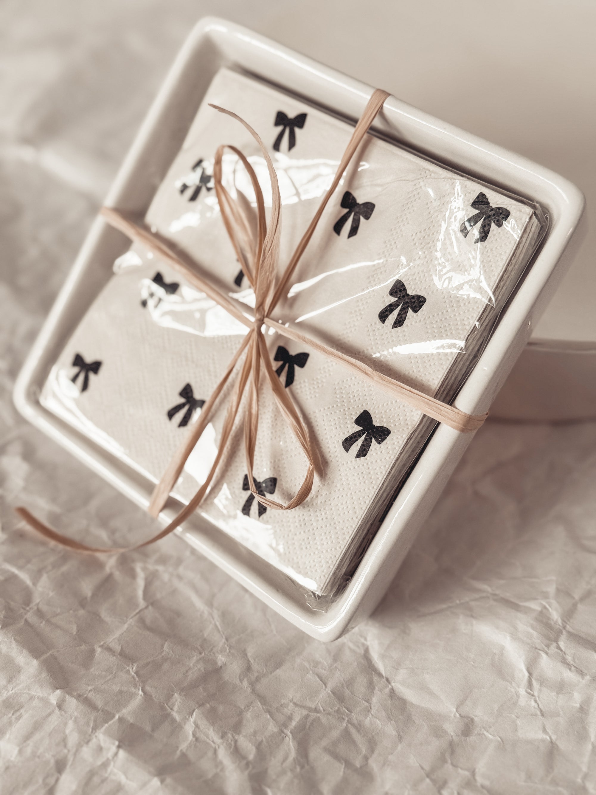 Bow Napkins + Holder