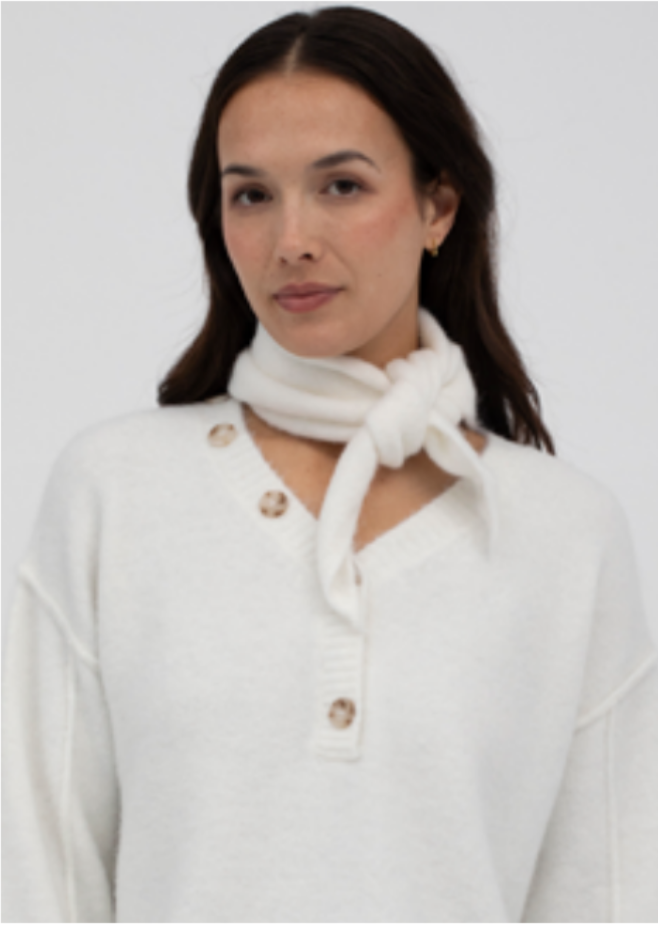 Egia Triangle Scarf